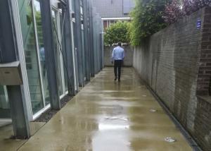 Betonvloer reinigen Bavel