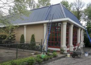 Gevelreiniging bedrijfspand Etten-Leur