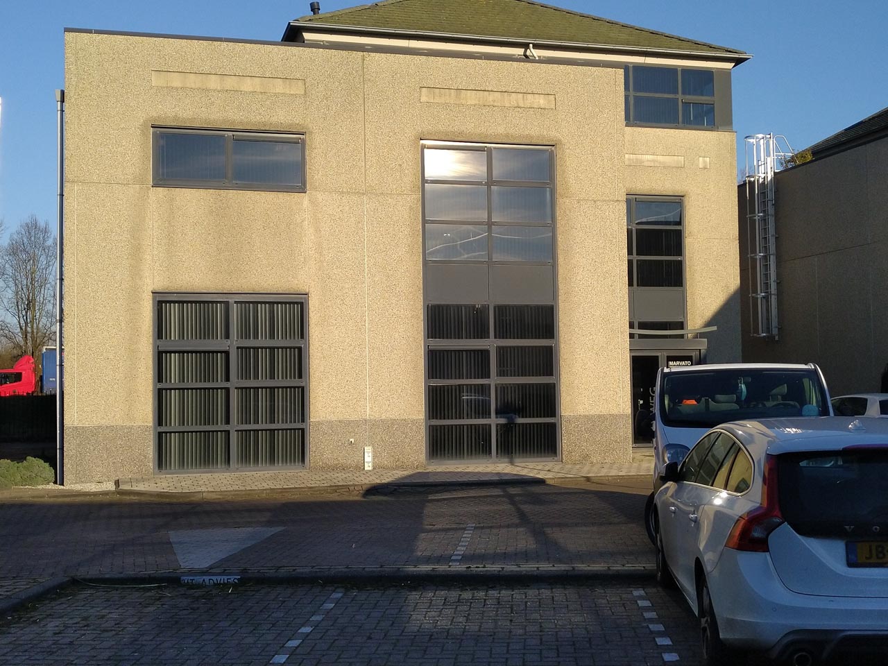 Gevel renoveren bedrijfspand Roosendaal
