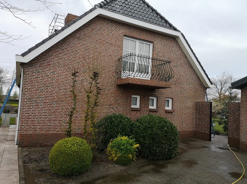 Gevel schoonmaken Achtmaal NA