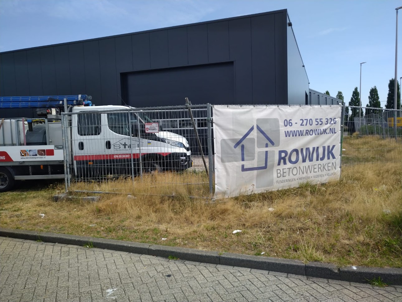 Gevelbeplating bedrijf wassen Etten-Leur