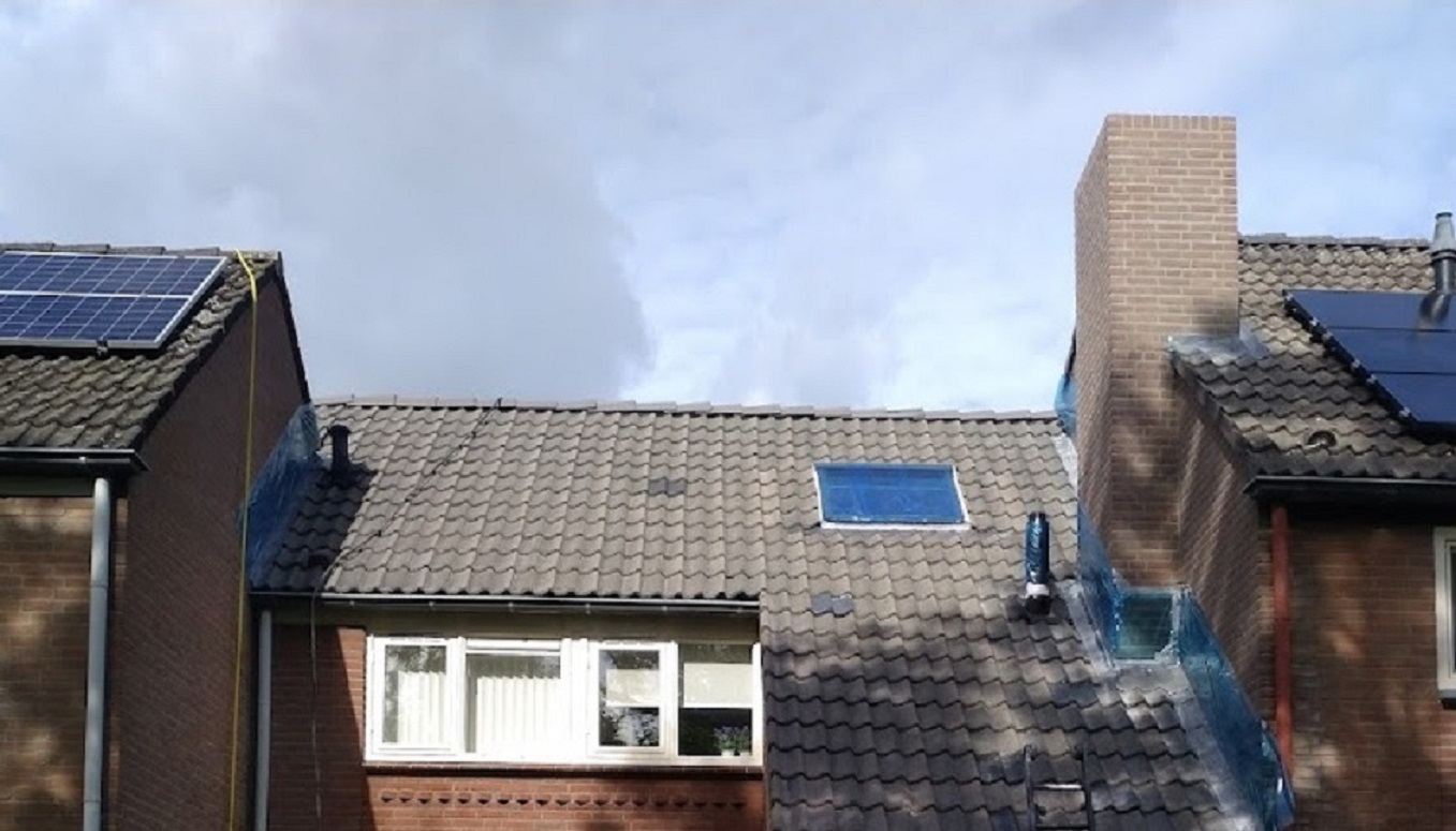 Voegwerk schoorsteen en gevel vervangen NA