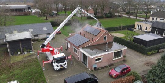 Dakpannen reinigen Rucphen VOOR