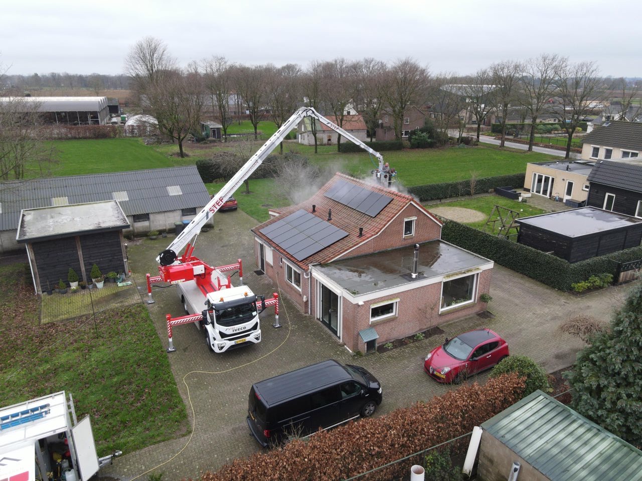 Dakpannen reinigen Rucphen VOOR